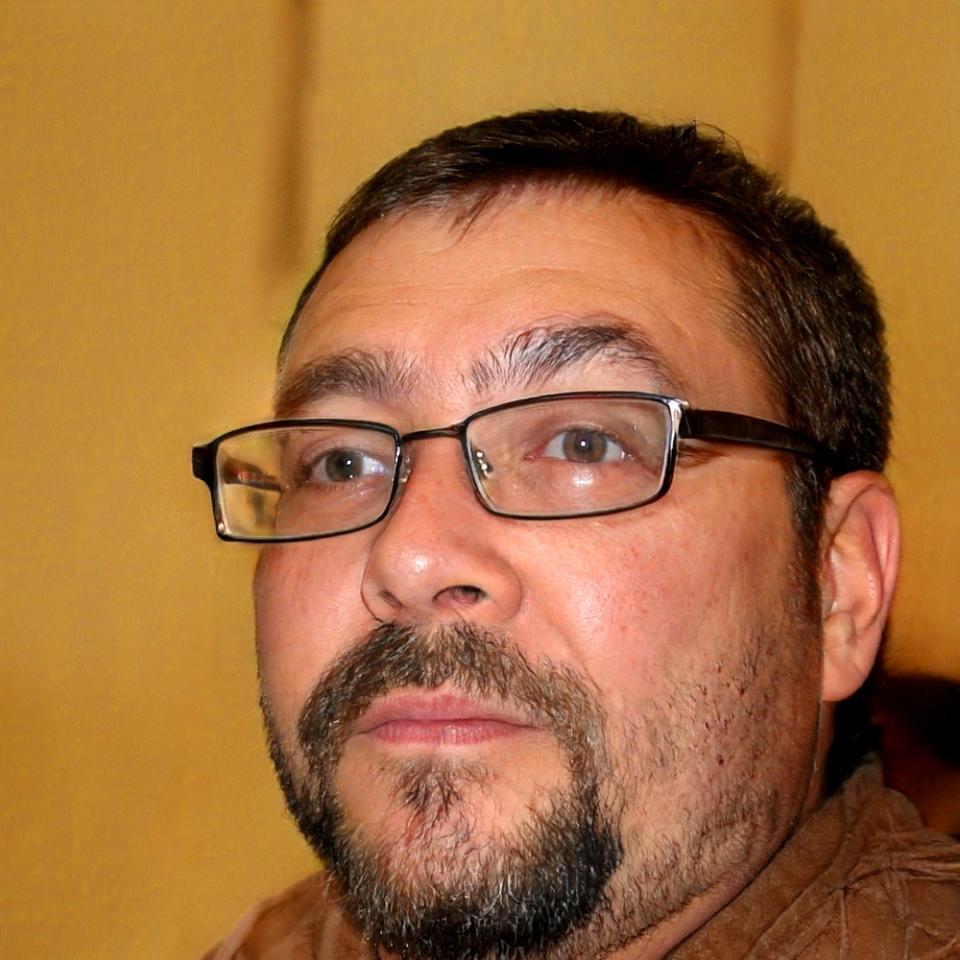 Finanzexperte und Programmleiter zenthirovelmar